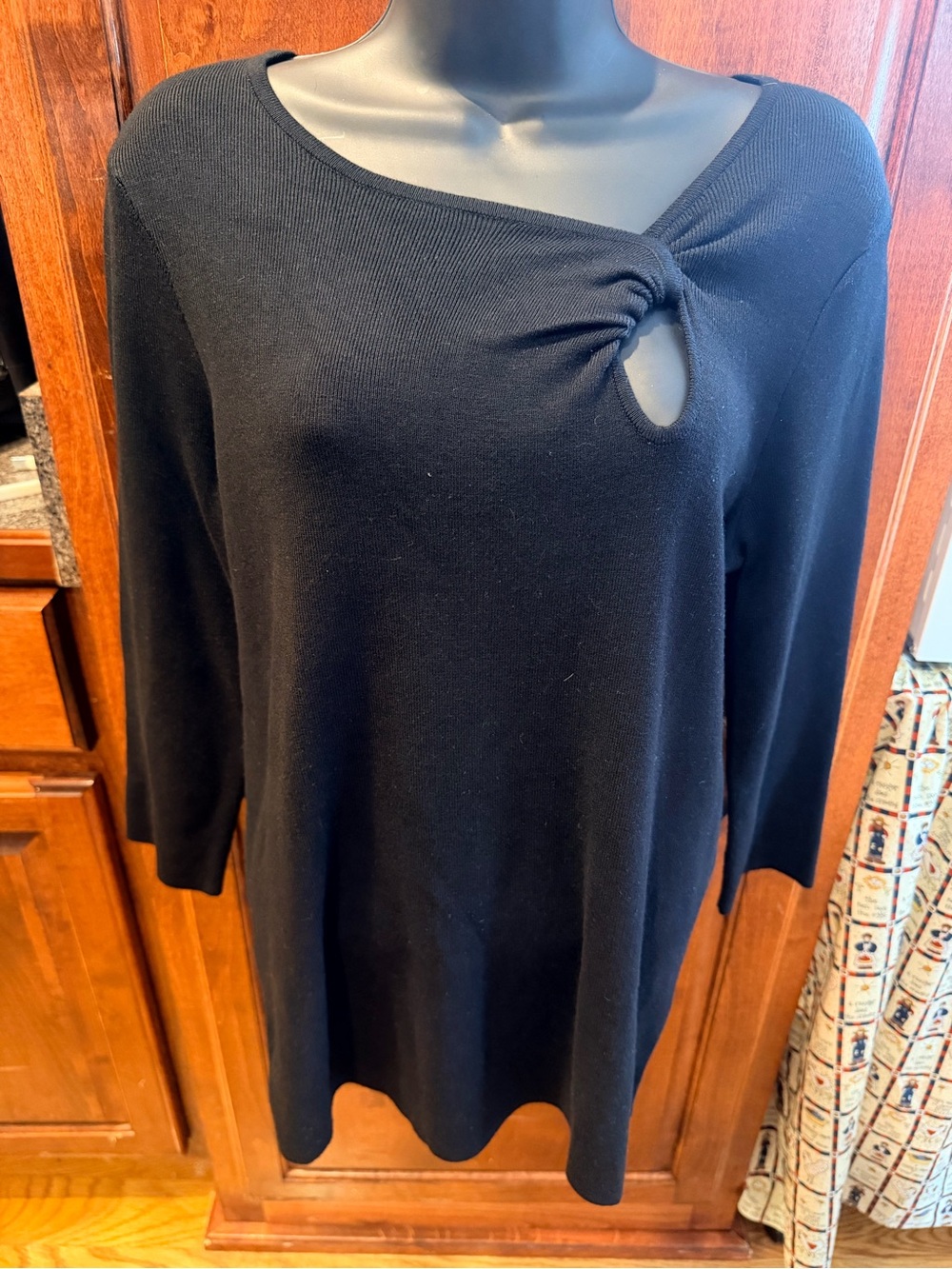 Philosophy Black Off-Shoulder Twist Keyhole Knit Top